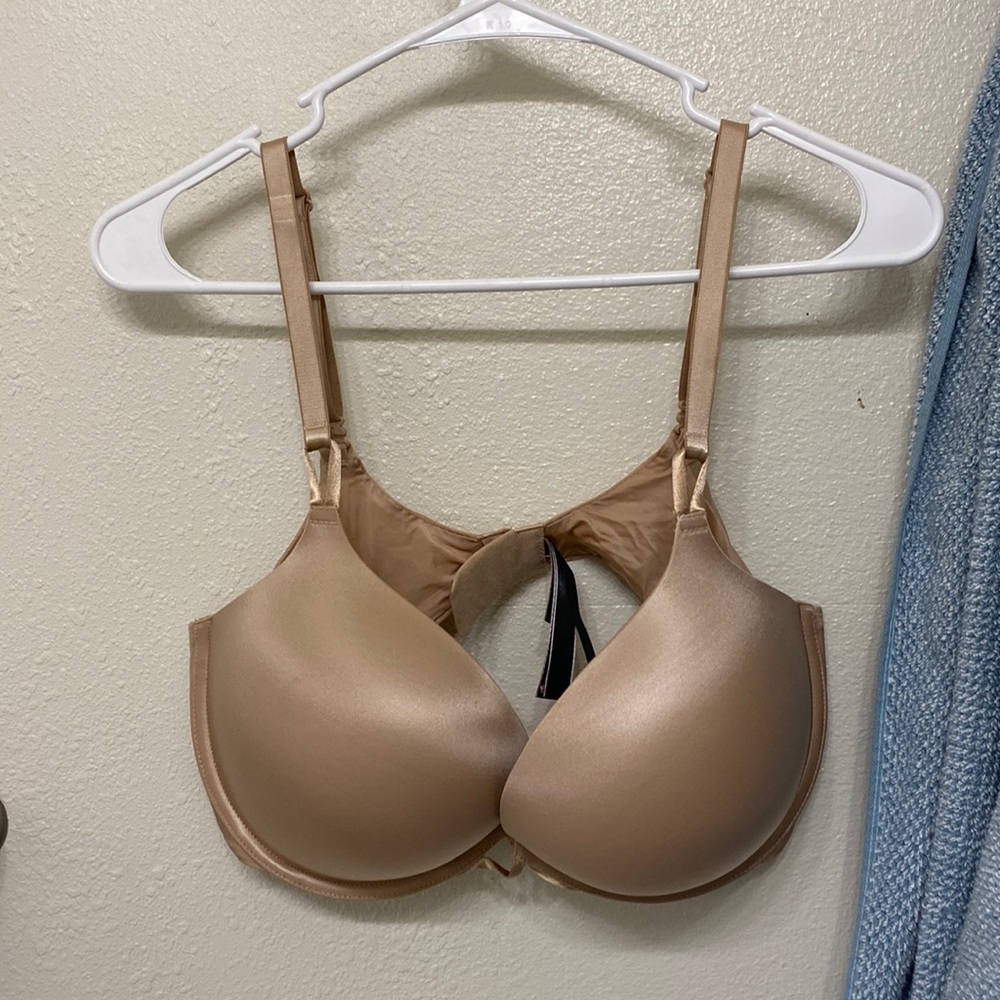 Victoria Secret Bombshell Nude Bra
